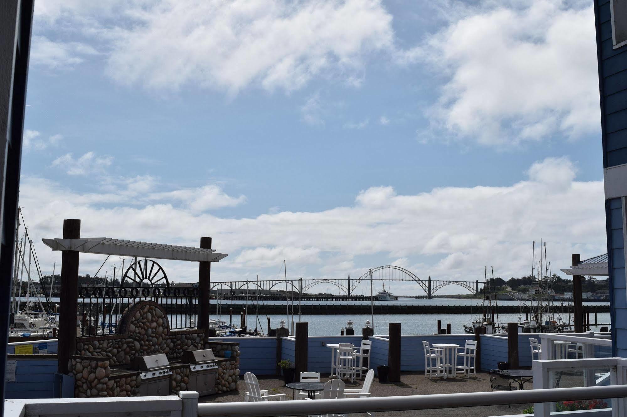 The Landing At Newport Condominium Hotel Eksteriør bilde